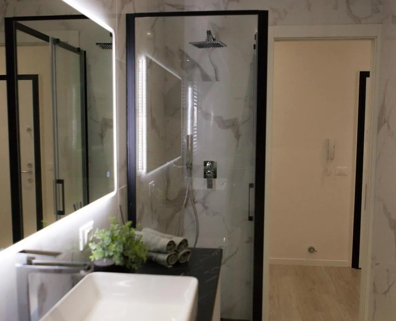 Romanapartments Mestre 0*,